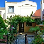 Beach Villa Blue By Posarellivillas